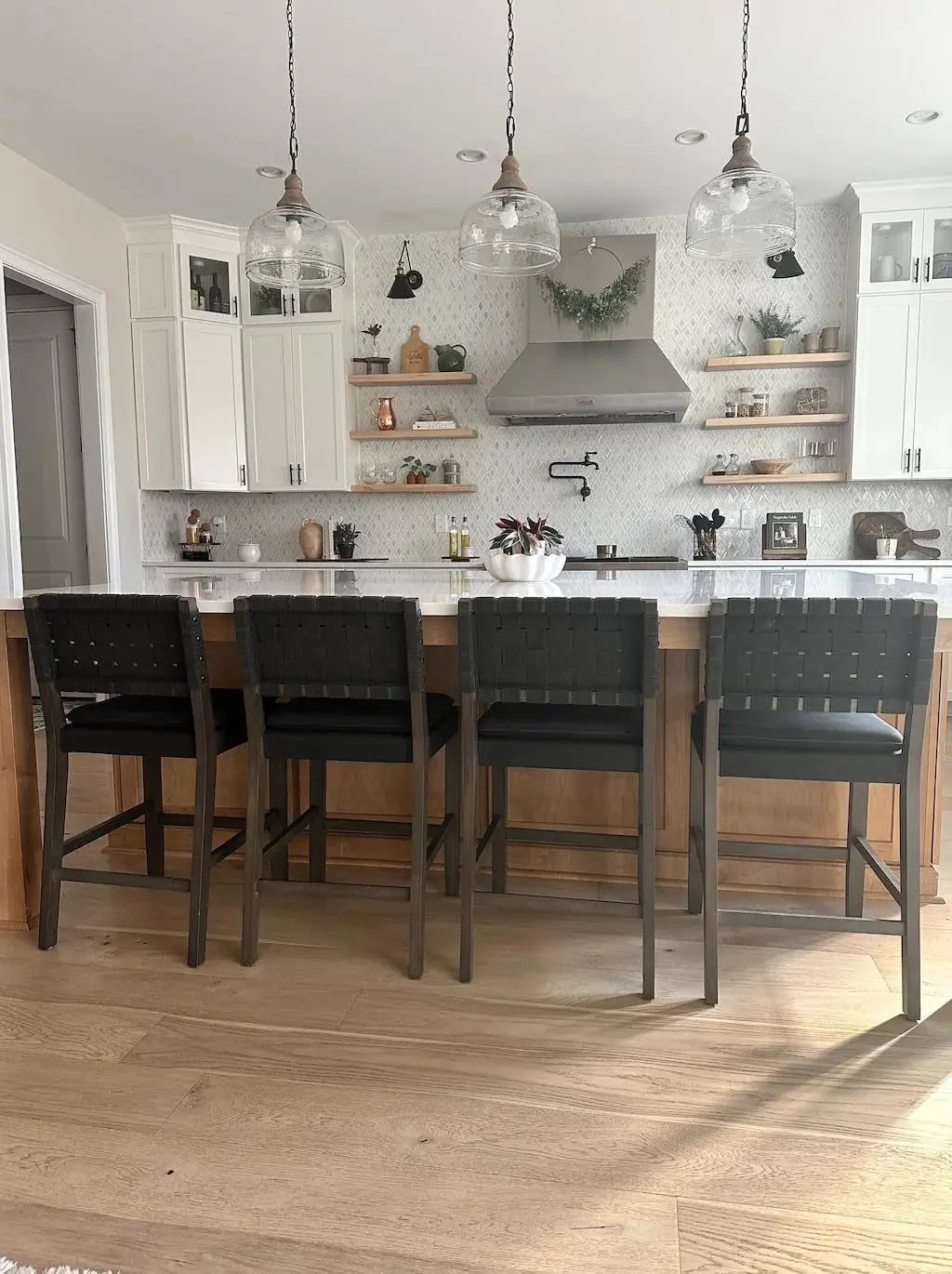 Cohen Mid-Century Modern Leather Bar Stool, Counter Height Chair in Solid Wood Frame with Footrest and Woven Leather Back for Kitchen, Black-4