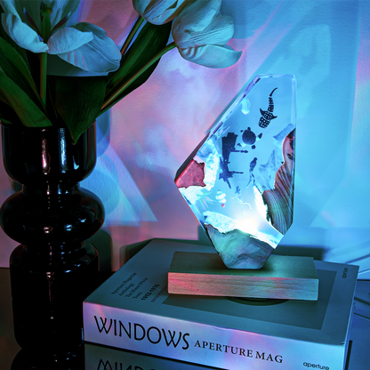 Shipwreck/Diver Resin Light Table Lamp Lampdepot