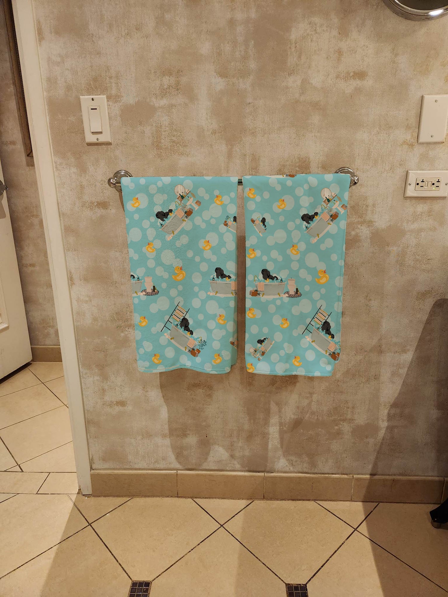 Black Pekingese Bath Towel Large Caroline's Treasures