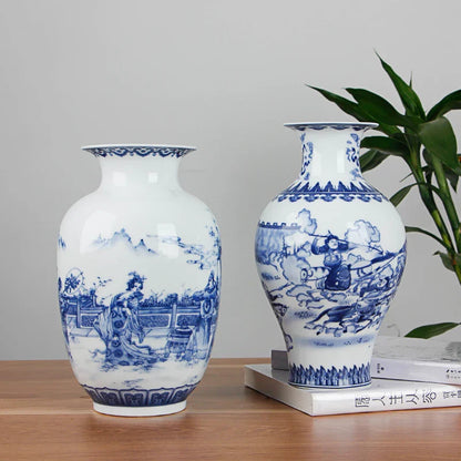 Classic Antique Chinese Blue and White Ceramic Vase Ai BlakHom