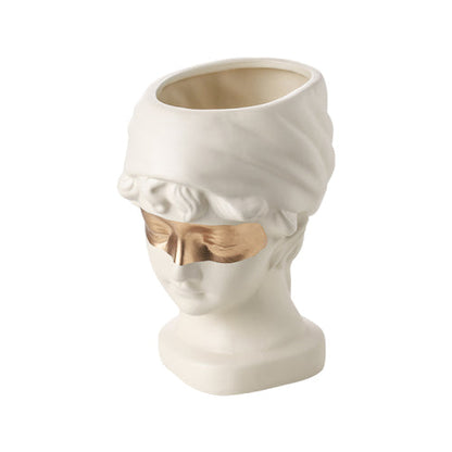 European Style Little Girl Vase Ze BlakHom